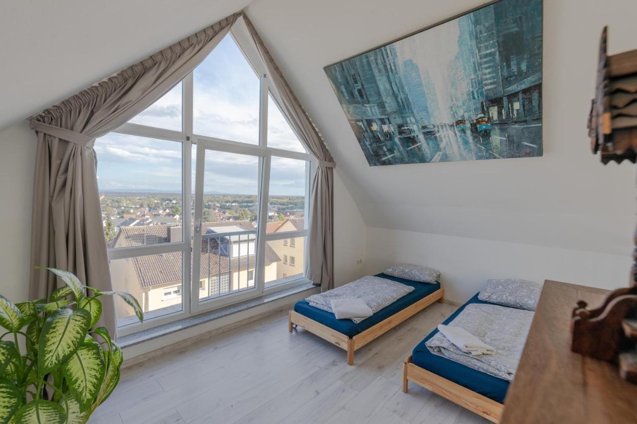 The Beverly Hills Of Frankfurt In Hofheim Penthouse Or Garden Exteriör bild